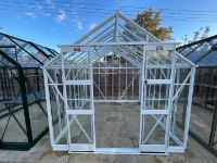 ELITE Greenhouse Thyme 8'5 x 8'5. On display