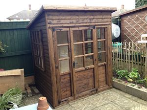 SPILSBY SUMMERHOUSE